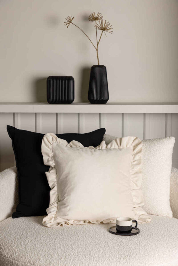Hailey Kuddfodral Poly Velvet Vit Venture Home