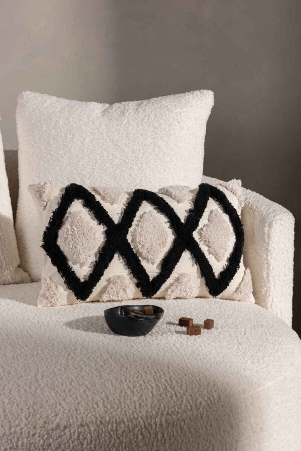 Emelie Kuddfodral PolyBomull SvartVit Venture Home