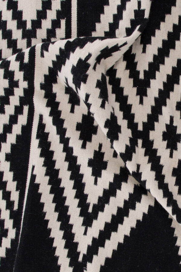 Indari Ull Matta - 300*200 - Svart / Vit