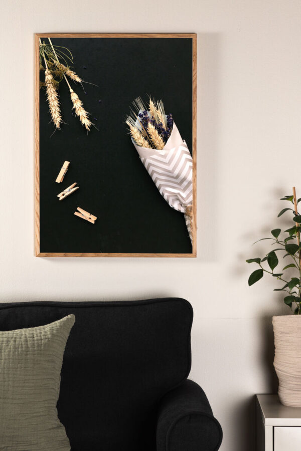 Flowers on table 70x100 Poster
